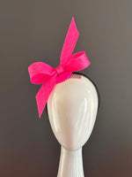 Load image into Gallery viewer, Felicity Bows
